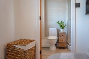En-Suite- click for photo gallery